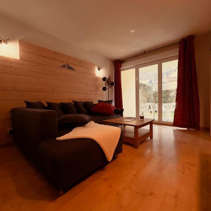 Le Nid D'Aran Apartment Bagneres-de-Luchon Exterior photo